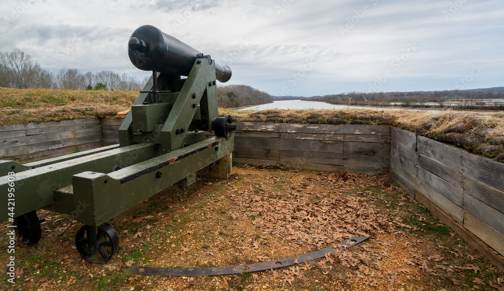 Cannons at Fort Donelson National Battlefield