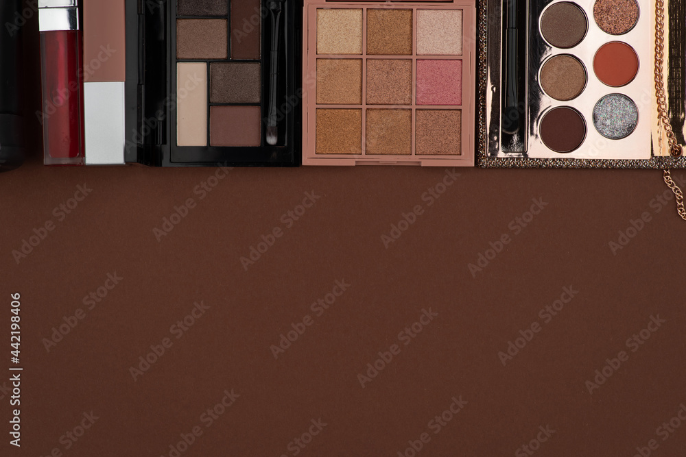 Fototapeta premium MUA makeup artist tools, brushes set rose gold