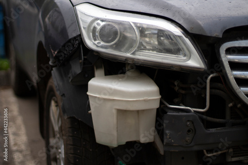 Damaged car headlight. Car breakdown. © Олег Копьёв