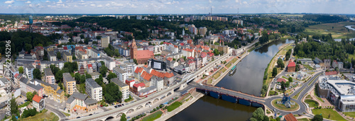 Panorama centrum miasta Gorzów Wielkopolski. W tle Most Staromiejki, CH Nova Park, wieża widokowa Dominanta, część zachodniego bulwaru i wschodni bulwar nad Wartą. photo