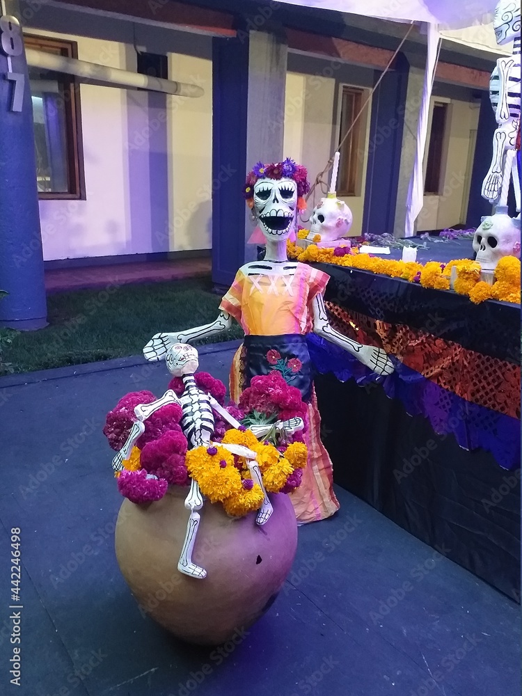 Catrinas tradicionales en Altares de día de Muerto, Ciudad de México