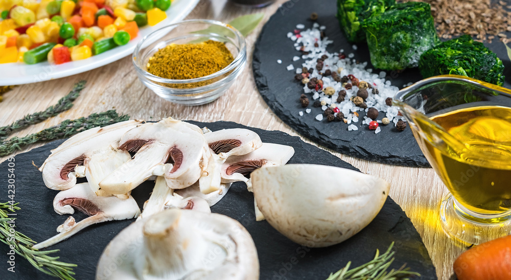 Food Ingredients for Culinary Meals, Sliced Champignena Mushrooms Food Ingredients for Culinary Meals, Sliced Champignena Mushrooms