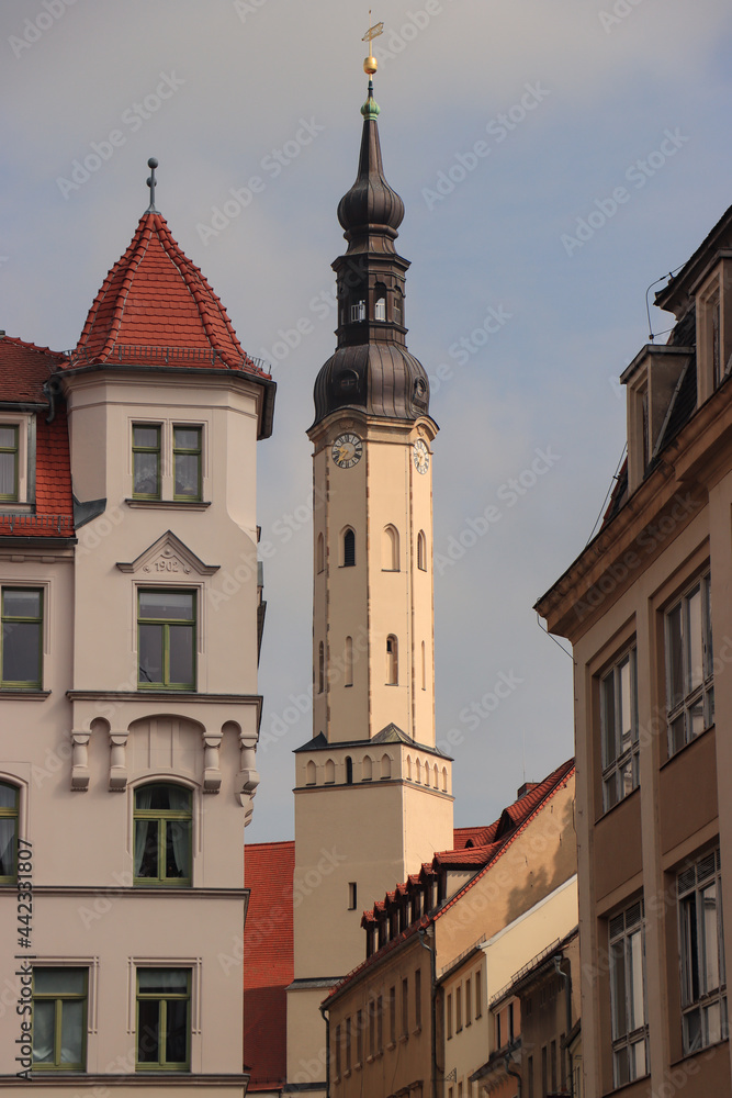 Historischer Stadtkern in Zittau; Altstadtblick zur Klosterkirche St. Peter und Paul
