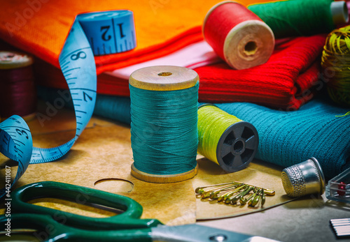 sewing thread photo