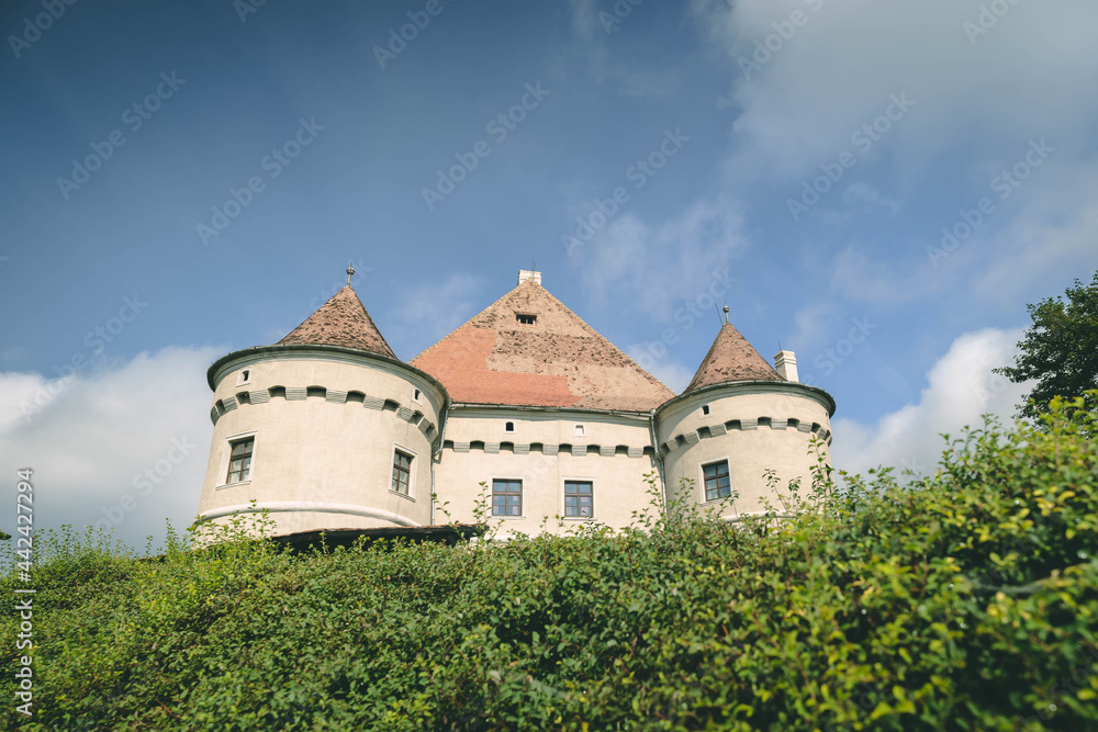 Cetatea de balta - Jidvei Castle - Romania