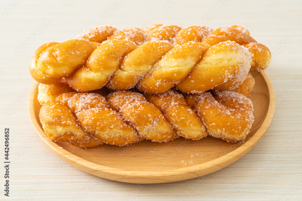 sugar doughnut in spiral shape