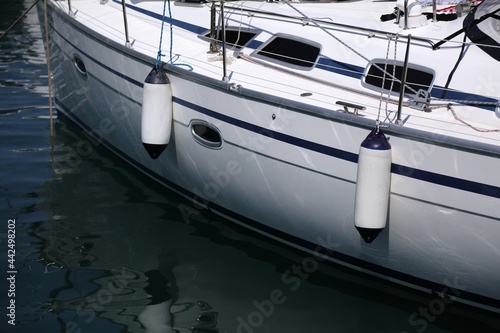 Inflatable sailing yacht fenders