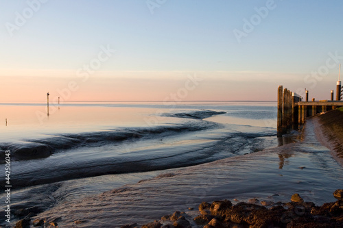 Obraz na płótnie Waddenzee bij Holwerd, Wadden Sea at Holwerd w salonie