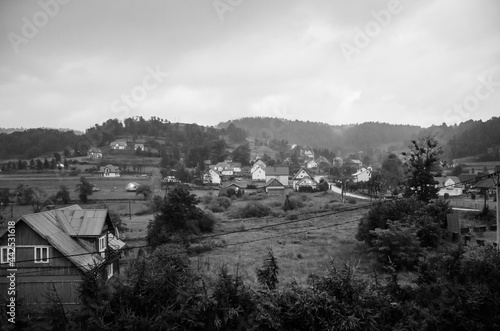 Fototapeta Naklejka Na Ścianę i Meble -  Zawóz bieszczady BW