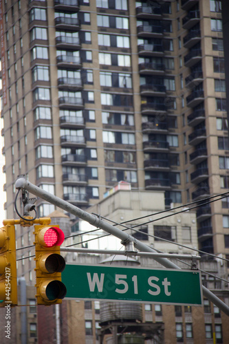 MANHATTAN, NEW YORK - MAY 7, 2014: Sign and traffic lights in th © AndreaQuinteroOlivas