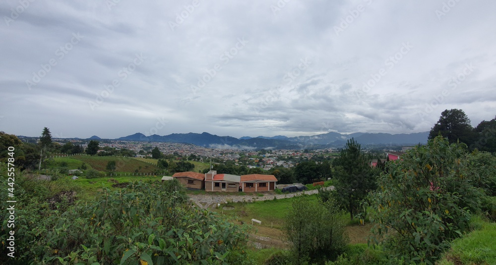 view of the mountains
Vista de las montañas