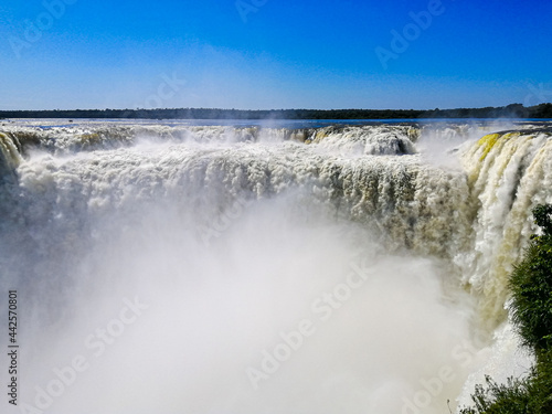 Salto de agua en el Iguaz  