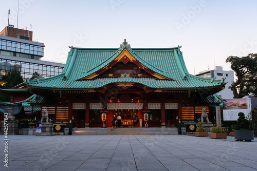 東京都 夕暮れの神田明神 拝殿