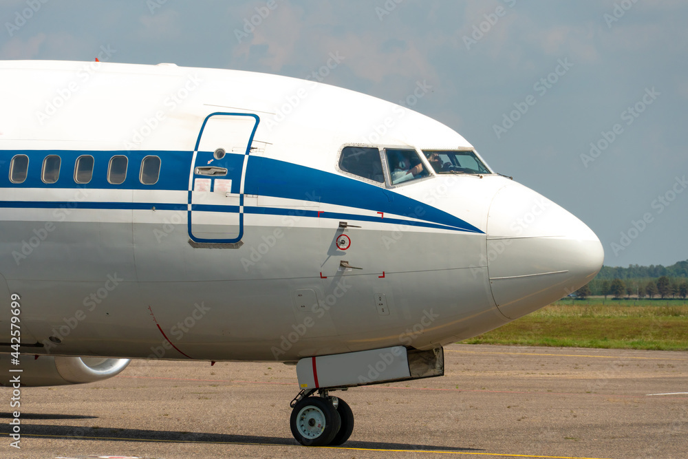 The plane is on the runway. Maintenance of the aircraft after an emergency landing. Preparing an airliner for takeoff. The plane is on the runway. Maintenance of the aircraft after an emergency landing. Preparing an airliner for takeoff.