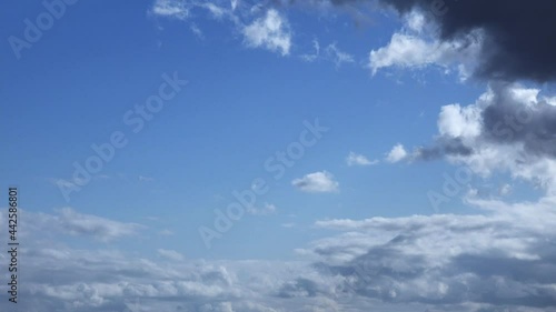 劇画のような雲