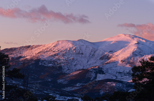 Pink sunset in the South of France, in the Préalpes d'Azur  © Rocks