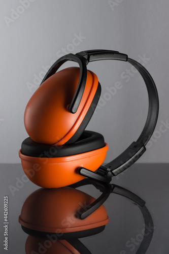 Protective headphones
