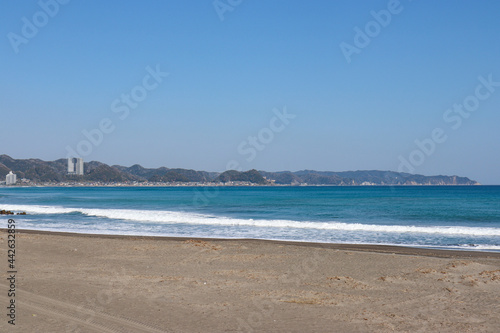 横渚海岸（千葉県鴨川市） © sirius