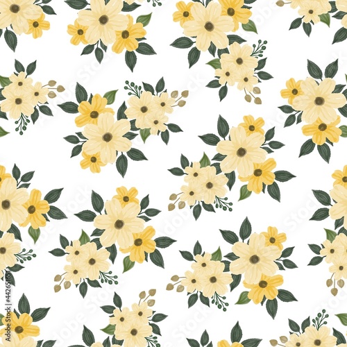 seamless pattern of yellow floral bouquet for fabric design © else_lalala