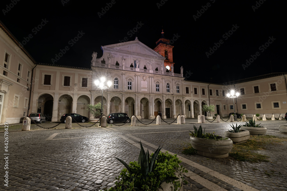 cathedral of terni seen at night illuminated by street lamps