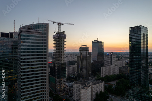 Warszawa - centrum miasta, zachód słońca, wieżowce widziane z drona