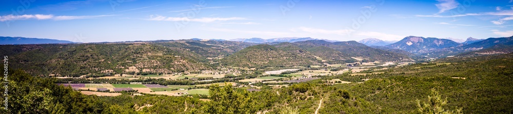 Panorama des champs depuis le plateau de Valensole