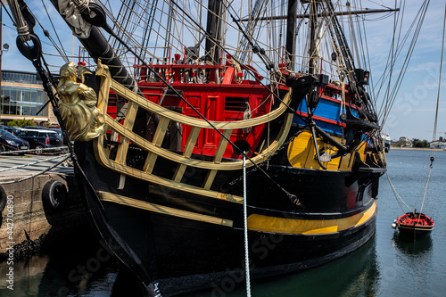 etoile de roy, historic ship in St.Malo, France © Wilfried-R.  