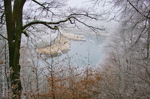 Klärweiher bei Püttlingen-Ritterstraße im Januar bei Eiseskälte photo