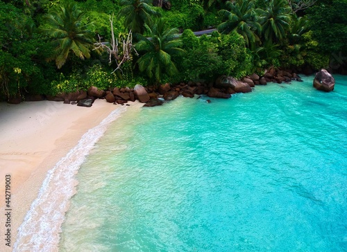 Blick auf die Bucht Baie Lazare auf den Seychellen