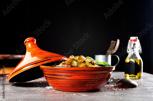 Tableau sur toile stew meat with vegetables