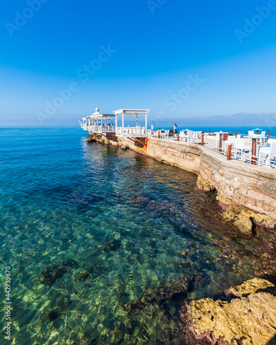Fototapeta Naklejka Na Ścianę i Meble -  Coastal view of Antalya City in Turkey