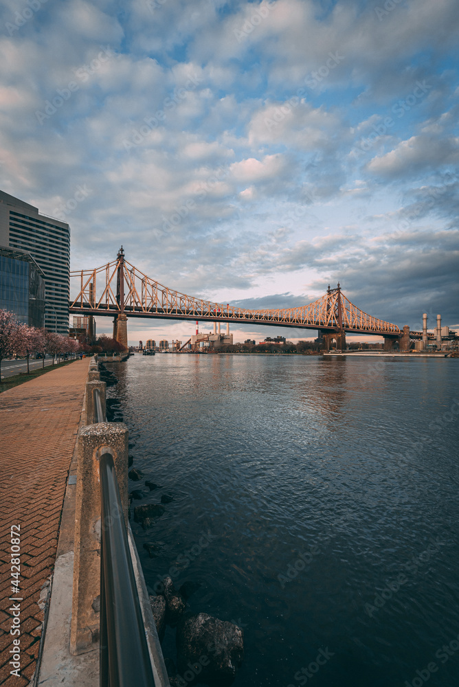 Obraz premium The Ed Koch Queensboro Bridge, New York City