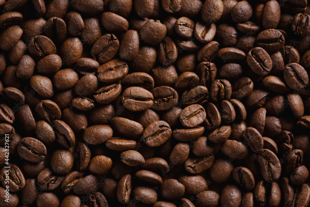 Fototapeta premium Closeup texture roasted coffee beans for background.