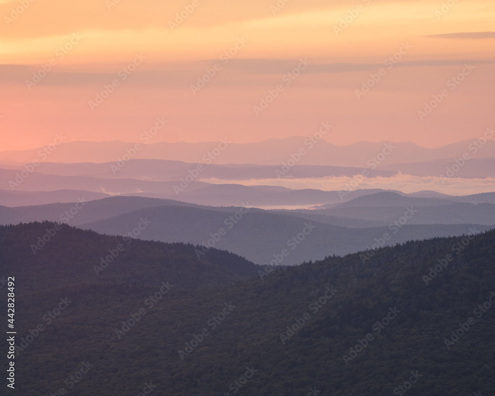 Obraz premium Sunrise from Spruce Mt.