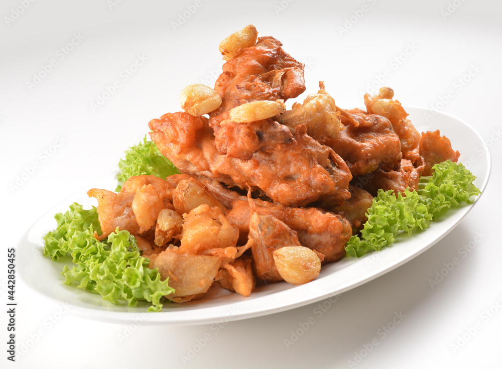 deep fried crispy chicken wing / pork rib with garlic asian halal menu ...