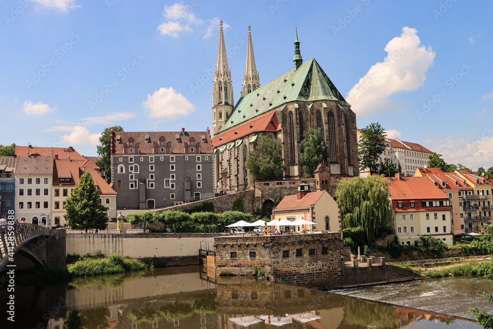 Görlitzer Altstadtblick vom Ostufer der Neiße mit Waidhaus, Peterskirche und Vierradenmühle