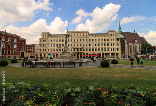 Görlitz Postplatz mit Muschelminnabrunnen