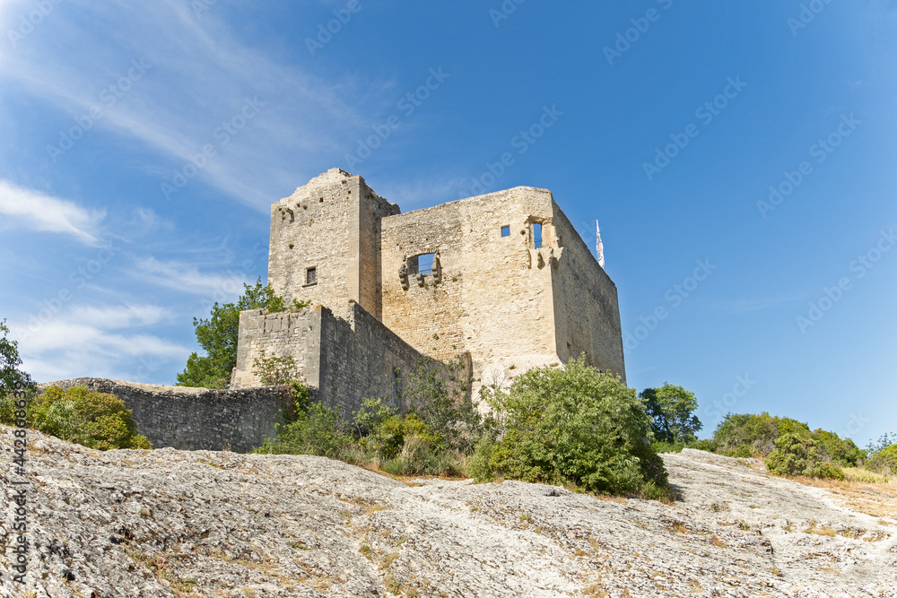 vue du château Comtal à Vaison-la-Romaine