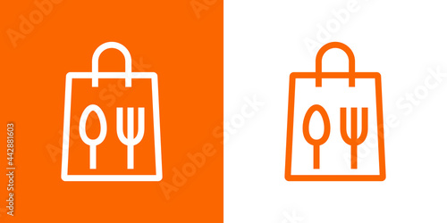 Icono con tenedor y cuchara en bolsa de la compra con lineas en fondo naranja y fondo blanco