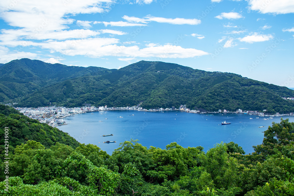 土肥港の全景（西伊豆、静岡県）｜出逢い岬からの眺望は素晴らしかった