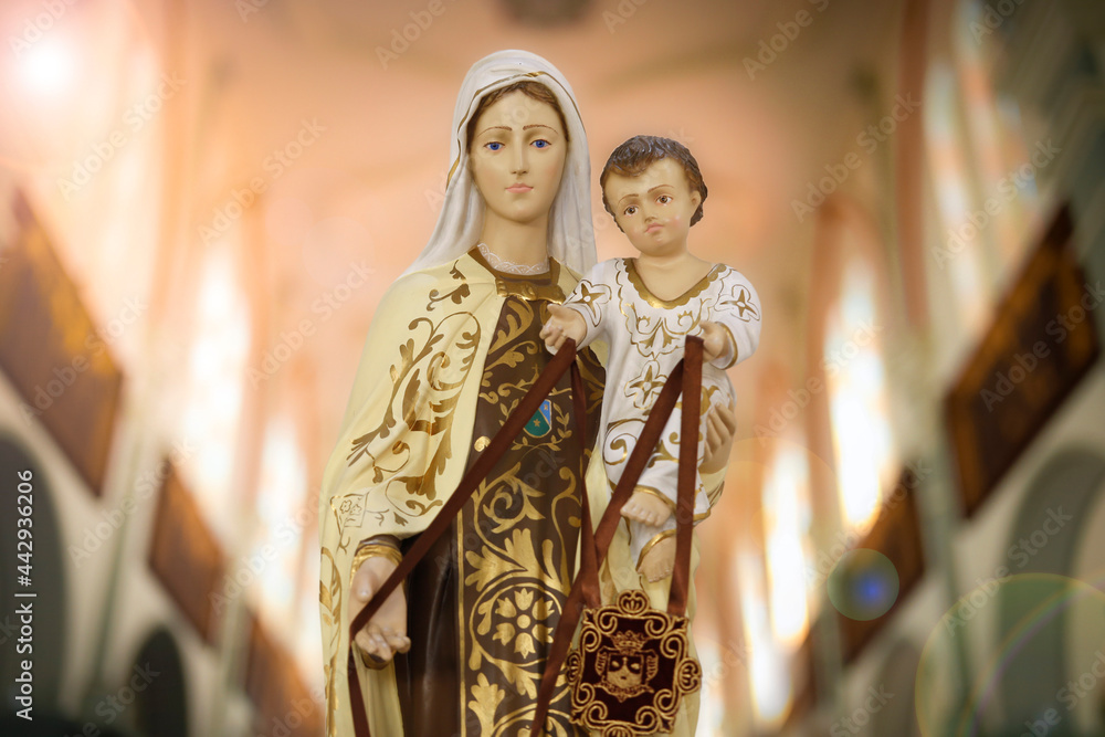 Statue of the image of Our Lady of Carmel and Baby Jesus - Nossa Senhora do Carmo