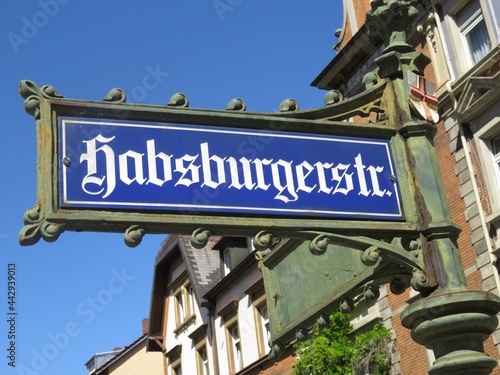 Habsburgerstraße -- Straßenschild in Freiburg