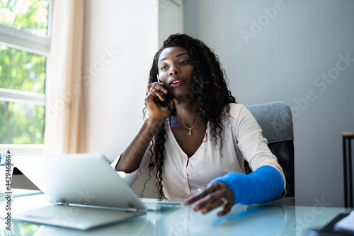 Broken Arm Injured Worker Compensation Coverage.