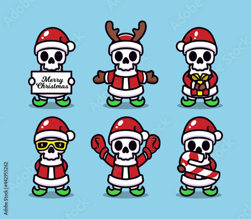 Cute skull with Santa Claus Christmas costume © Guavanaboy