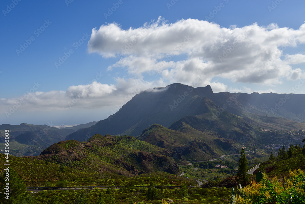 Fototapeta premium mountains in the mountains