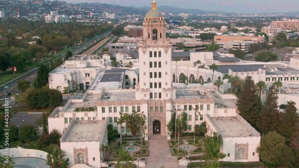 Aerial: Beverly Hills City Hall, Los Angeles, California, USA Aerial: Beverly Hills City Hall, Los Angeles, California, USA