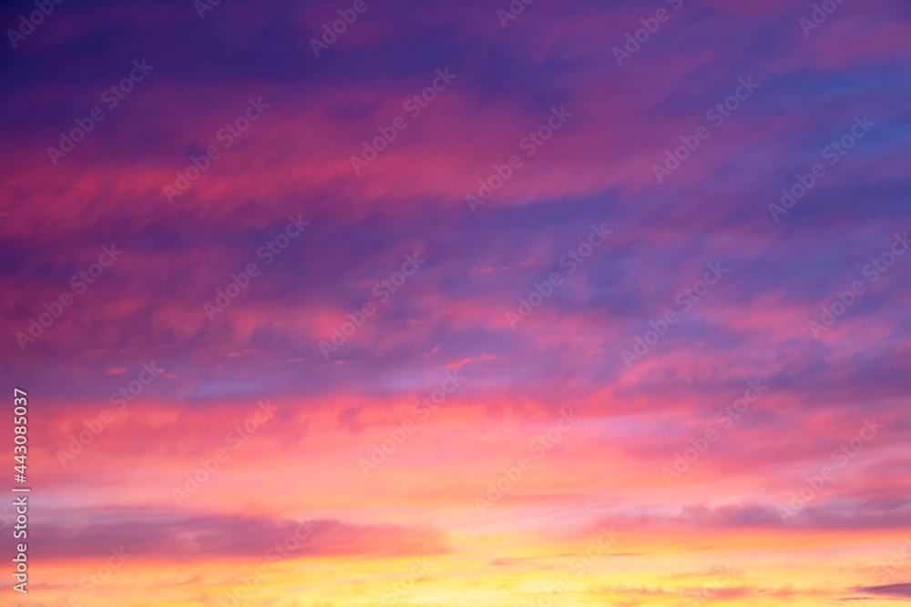 Colorful sunset with clouds in the sky.