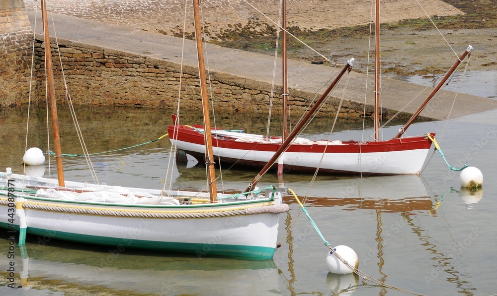 les bateaux à Kérity Penmarc'h en Finistère Cornouaille Bretagne France	