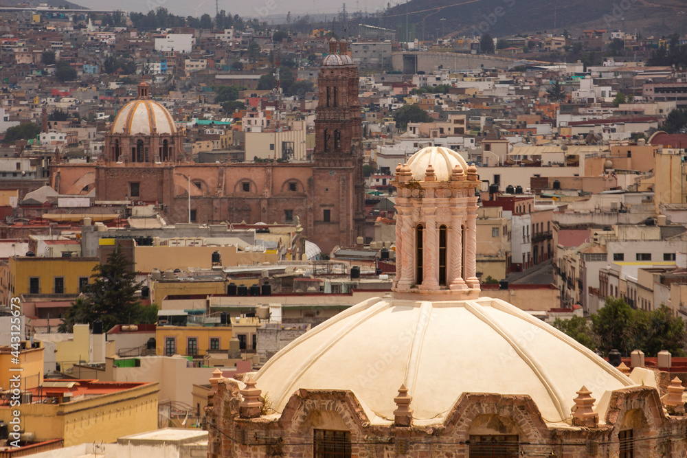 Fototapeta premium Daytime view of the urban skyline of Zacatecas City, Zacatecas, Mexico.