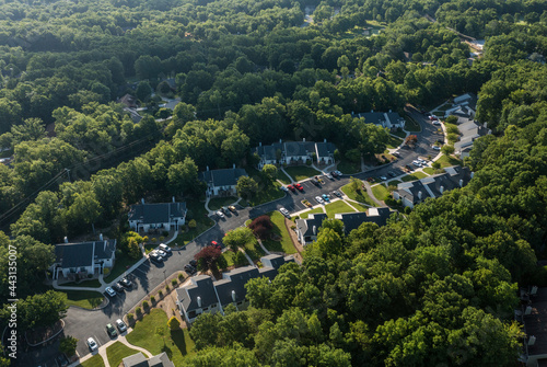 Canvastavla Aerial drone view of a residential or timeshare development in Fairfield Glade T